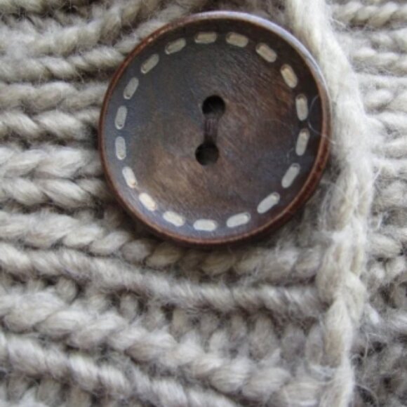 Dragonfly Cardigan sweater Women's S wool Blened One Button short sleeve comfy - Picture 2 of 4